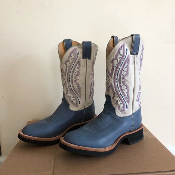 Justin - Picture 6 of 7